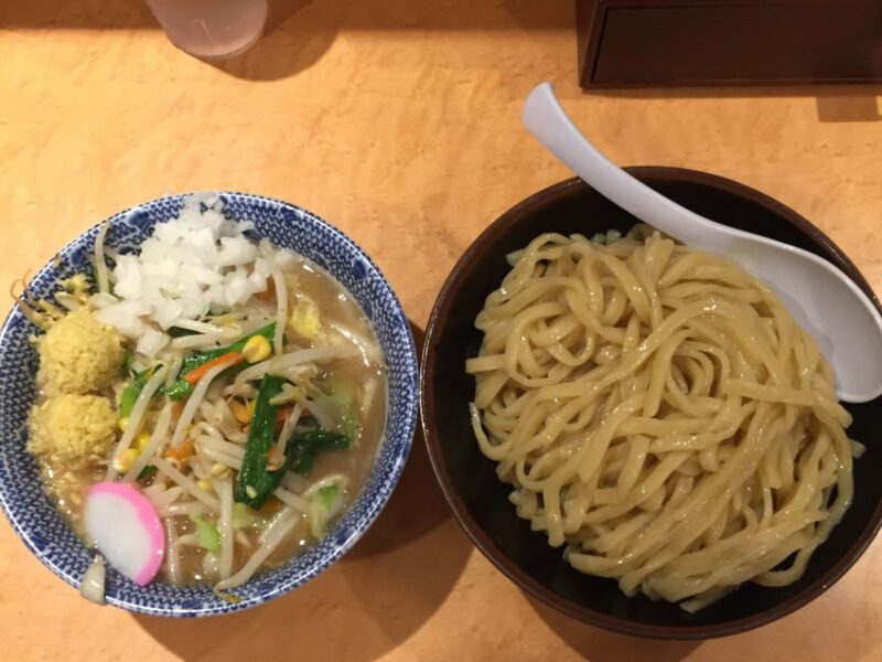 トナリ アトレ上野店 – タンつけ麺大盛り しょうが多め