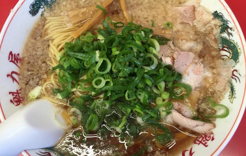 魁力屋 武蔵村山店 – 特製醤油ラーメン