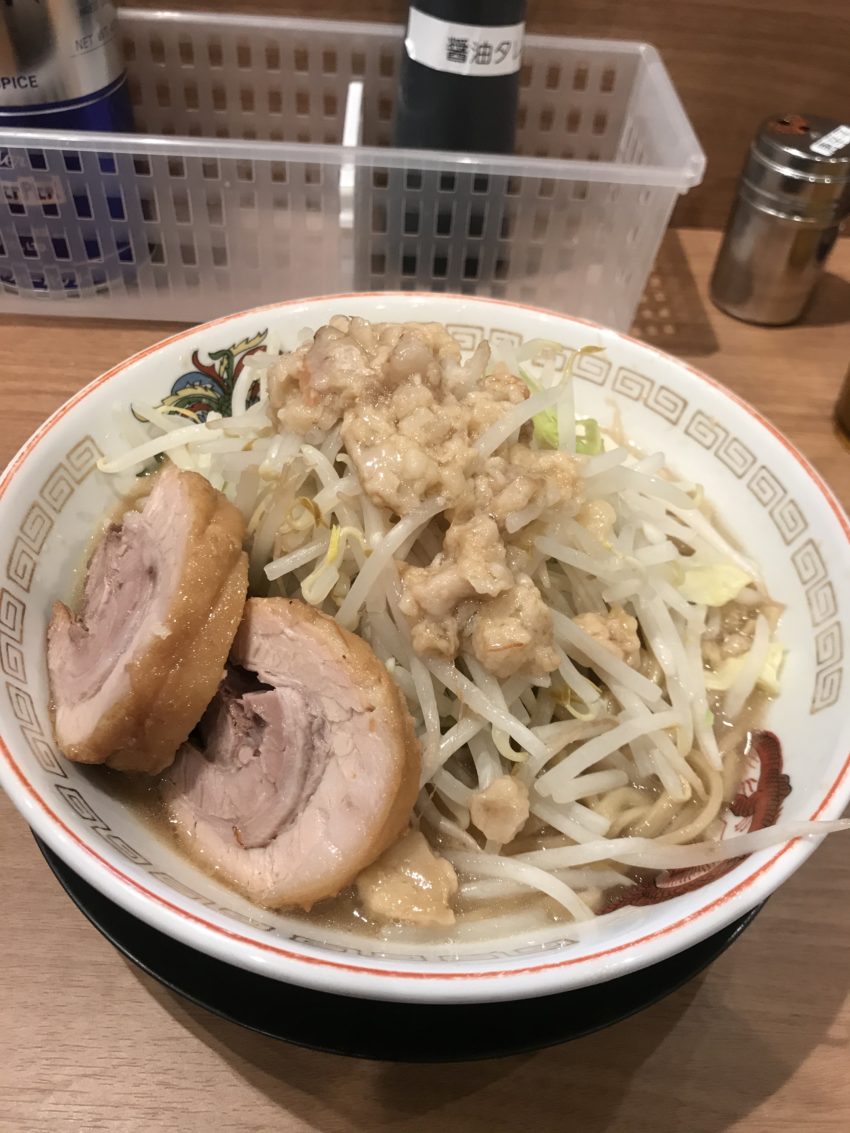 ラーメン豚山 上野店 - 小ラーメン ニンニクアブラ